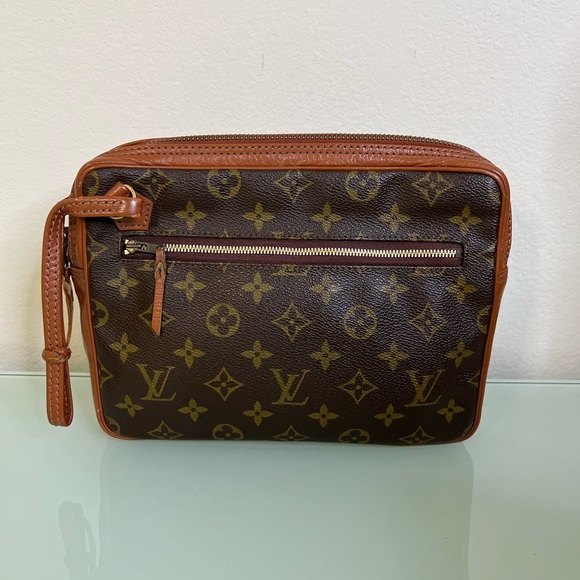 Louis Vuitton Brown and Tan Monogram Toiletry Bag - Picture 1 of 8